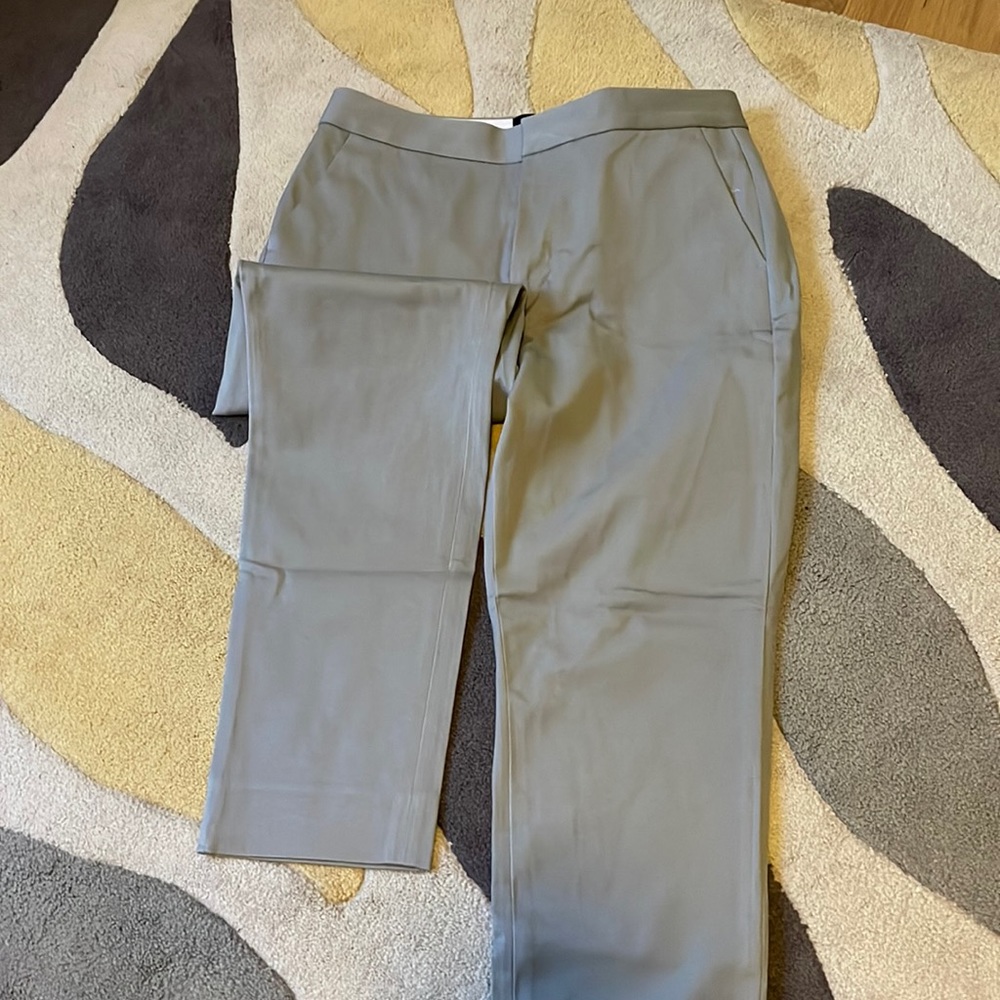 Women’s high rise slim ankle pants